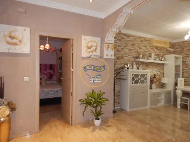 Casa Espaciosa en Montesa: Comodidad y Estilo — 6