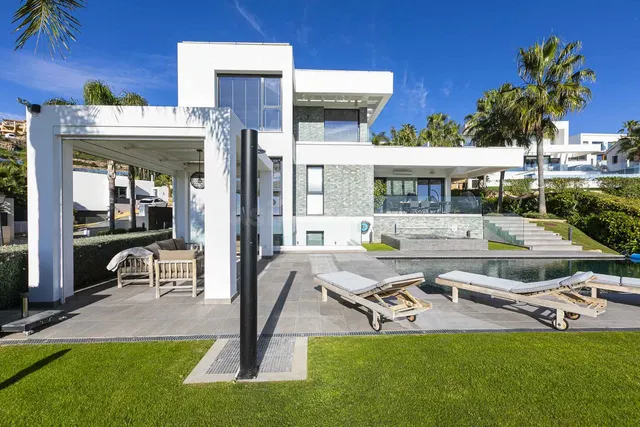 Chalet 4 habitaciones 354m² en venta - Costa del Sol - foto 3