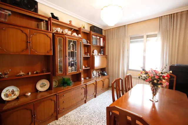 PISO DE TRES habitaciones CON ASCENSOR EN MADRID RÍO