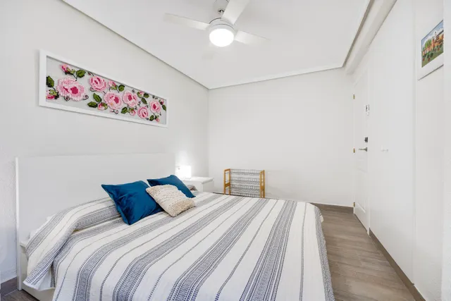 Elegante Propiedad Doble con Vistas al Campo y Acabados de Lujo — 44