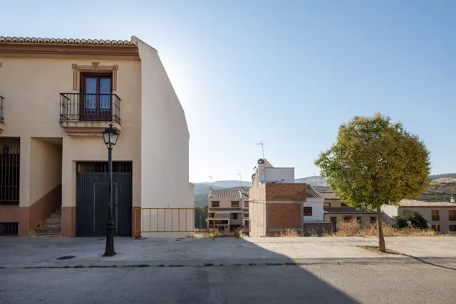 excelente terreno urbano en Alhama de Granada — 2