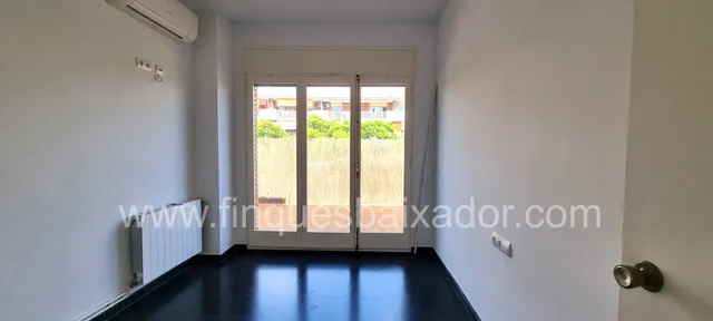 ¡FINQUES BAIXADOR PRESENTA ESTA CASA A 4 VIENTOS EN LA PLAYA! — 21