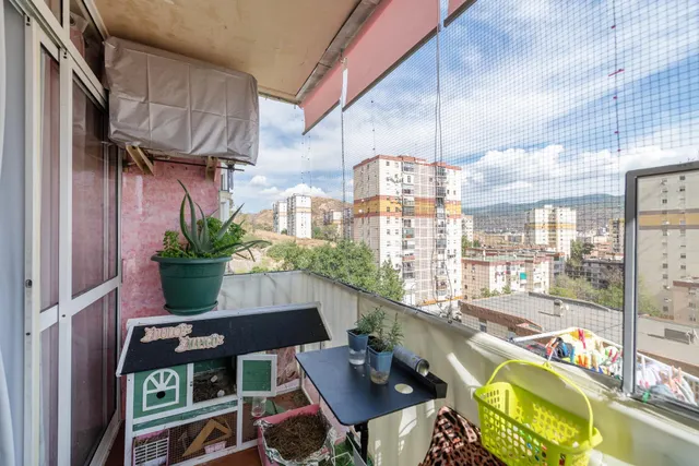 PISO EN VENTA EN CALLE GUADALBULLÓN — 12