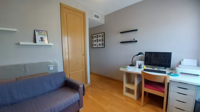 Piso 4 habitaciones 110m² en alquiler - El Cónsul-El Romeral — 13