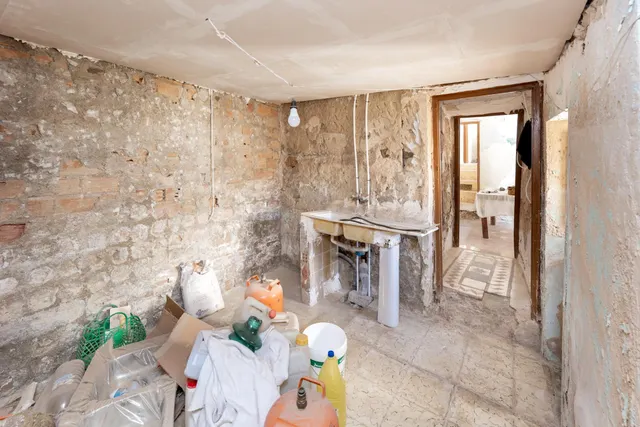 CASA EN AGRÓN — 16