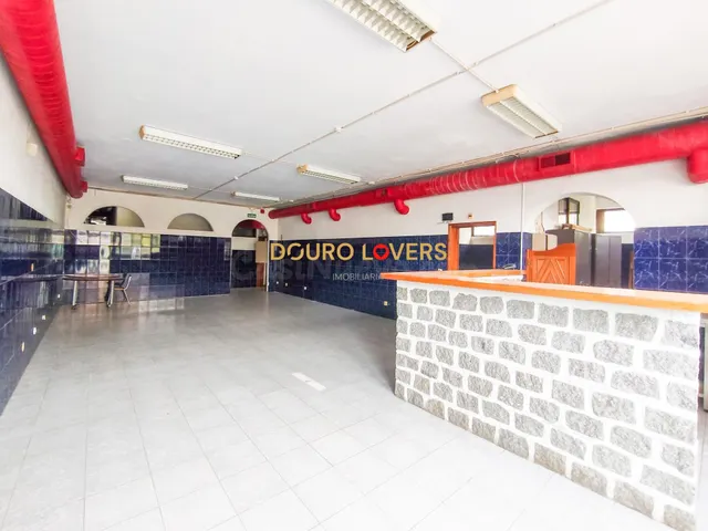 Local comercial 695m² en venta - Cedofeita - Santo Ildefonso - foto 4