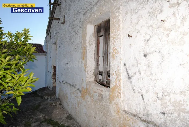 CASA CON TERRENO. PARA REFORMAR - foto 2