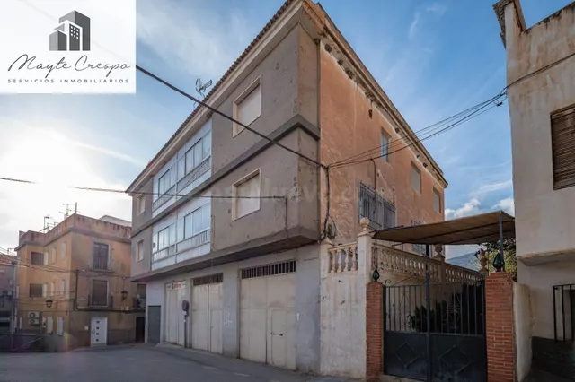 EDIFICIO Y GRAN SOLAR EN EL CENTRO DE ORGIVA - foto 5