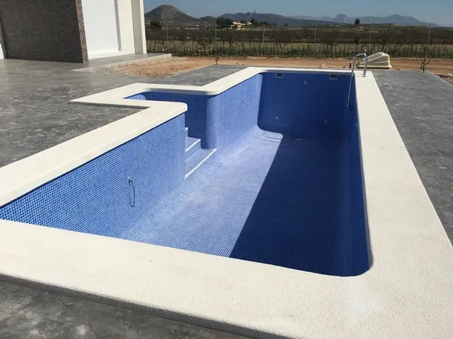 VILLAS DE OBRA NUEVA EN PINOSO — 23