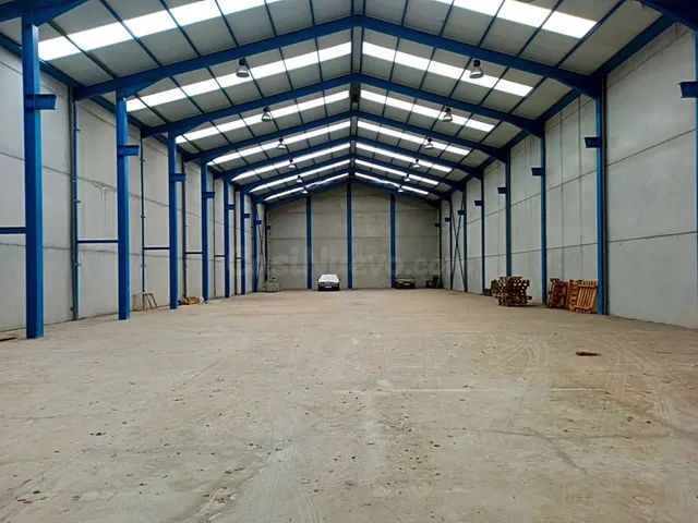 Nave industrial a estrenar en Camargo - foto 5