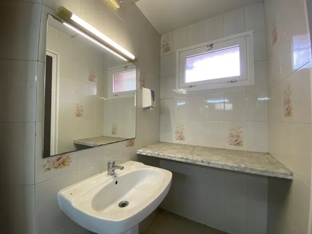 Terreno + Masía en venta en Bellaterra — 35