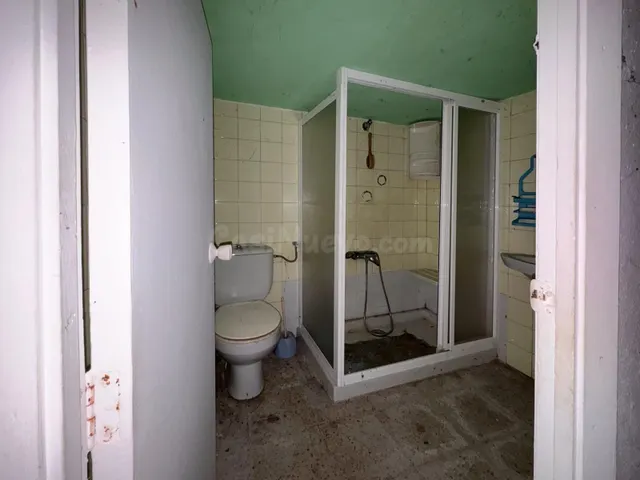 Casa de piedra para reforma integral junto al puerto de Marí - foto 5