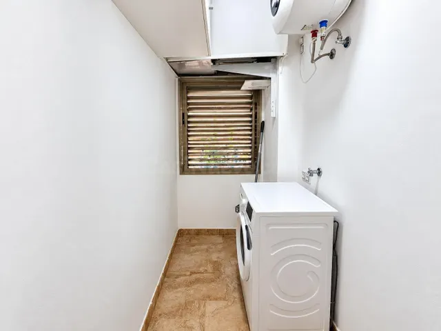 Piso de 2 dormitorios con aire acondicionado a 100 metros de - foto 4