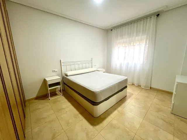 PISO CON PLAZA DE GARAJE EN  EN CALLE SAN ISIDORO — 10