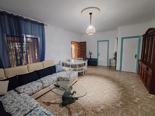 Chalet independiente con piscina y parcela de 1.221 m2 en Las Quemadillas. Córdoba — 4