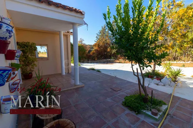 PARCELA CON CASA EN CAMPOMANES A LA VENTA. - foto 3