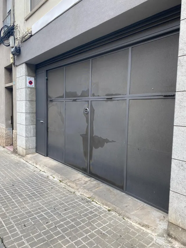 PLAZA DE PARQUING EN ZONA AV. BARCELONA. — 4