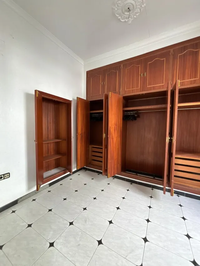 En venta casa a reformar en el centro histórico de San Roque, con local incluido — 19