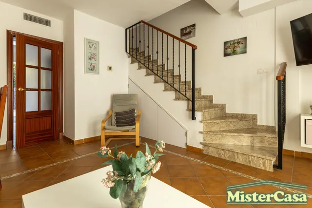 Exclusiva !!casa adosada en esquina con patio privado, piscina y aparcamiento propio en costa ballena, Rota — 8