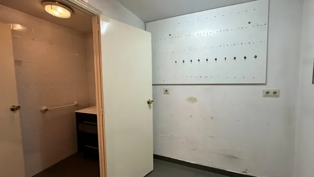 Local comercial en Pasaje Beltrán ( Zona El Collado) — 16