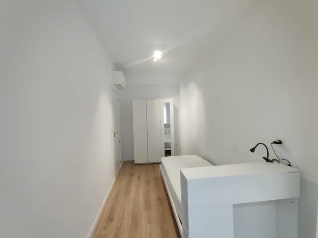 Piso alquiler Avda Madrid, Granada centro. — 9