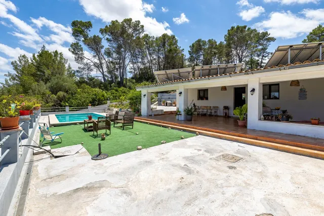 Finca rústica en Sant Joan de 4 habitaciones.