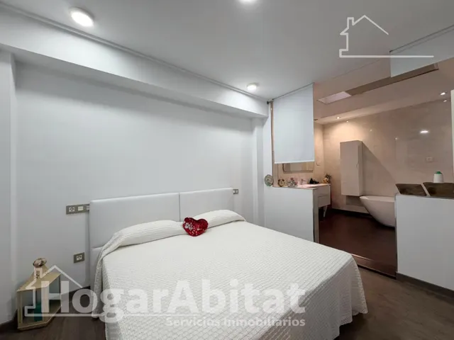 Reformado con patio cerca de la playa — 7