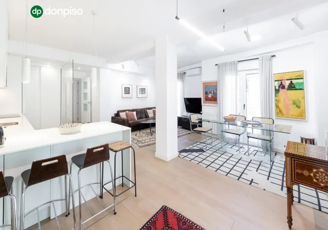 ✨ EXCLUSIVA VIVIENDA REFORMADA EN PLAZA MARIANA PINEDA — 3