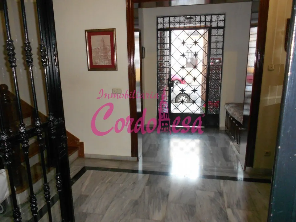MAGNIFICA CASA INDEPENDIENTE EN SANTA MARINA!!!