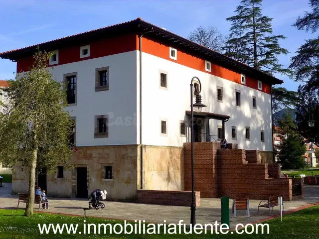 SE VENDE PARCELA DE GARAJE CERRADO EN ZALLA - foto 2
