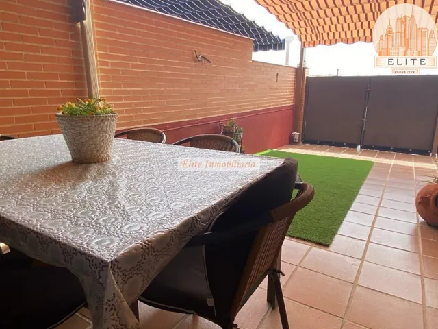 Chalet adosado con jardin ! — 38