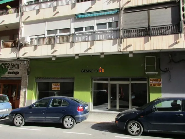 LOCAL COMERCIAL EN ALQUILER — 2