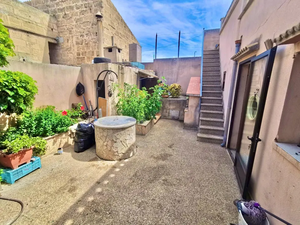 CASA EN ALQUILER EN ARIANY
