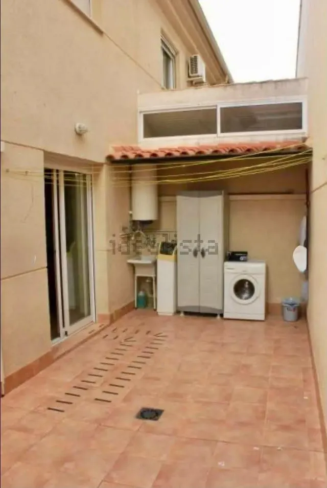 CHALET EXCLUSIVO EN LOS GARRES | 216 m2, 4 DORMITORIOS, 3 BA - foto 3