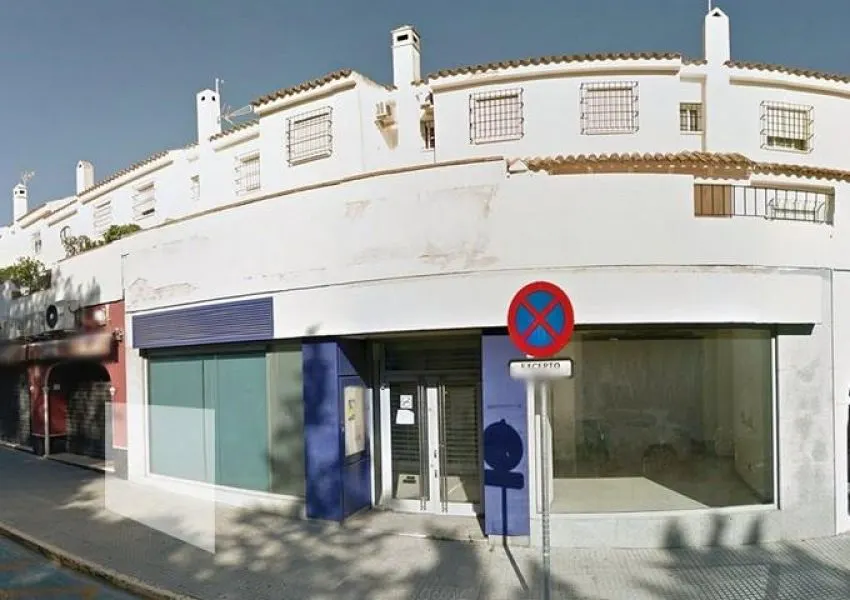 Local Comercial en la Carretera de la Barrosa