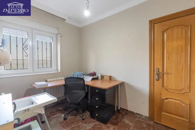 Casa en esquina en venta en Las Gabias — 10