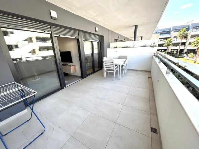 Apartamento de 2 dormitorios y 1 baño en Playa Flamenca (Orihuela Costa) — 16