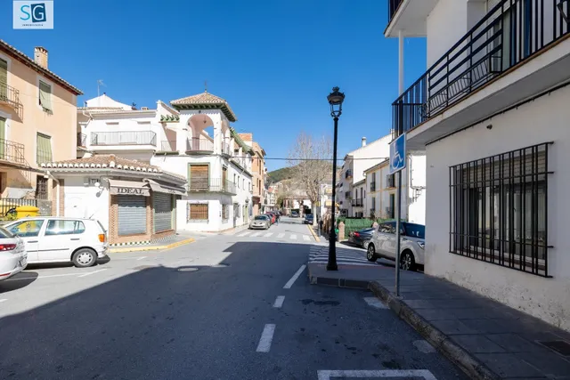 !!Fantástica vivienda en Huetor Santillán junto Ayuntamiento - foto 3
