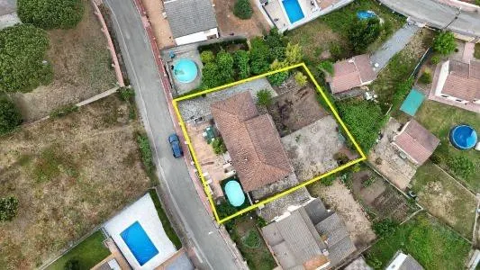 CHALET CON GRAN PARCELA, GARAJE Y VISTAS – IDEAL FAMILIAS |  - foto 2