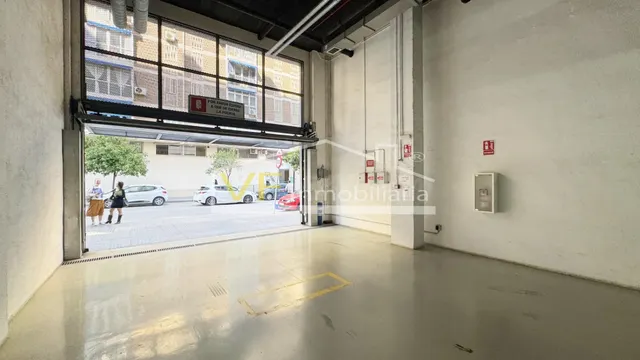 ¡Comodidad, seguridad y carga eléctrica en una sola plaza! — 3
