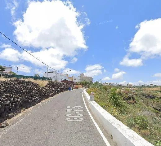 Se vende finca rustica OKUPADA en C/ ALCALDE PEDRO MORENO, M