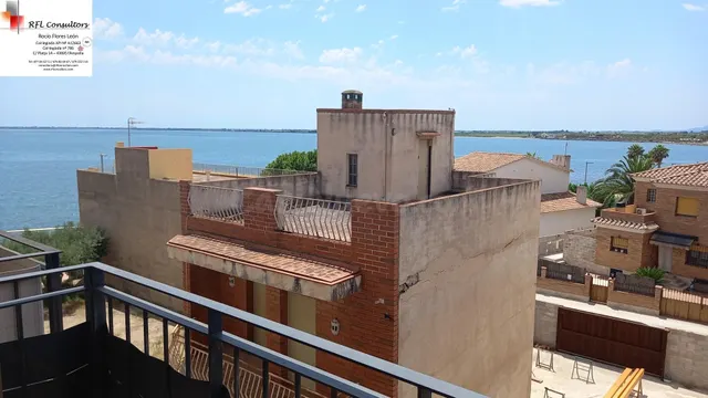 ÁTICO DÚPLEX A LA VENTA EN L'AMPOLLA - foto 2
