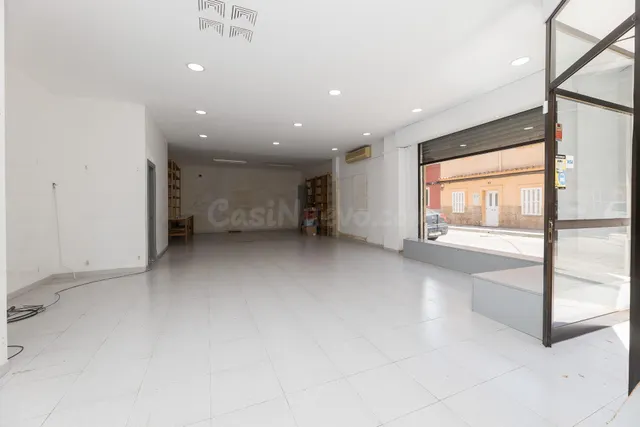 Local comercial en planta baja en El Molinar - foto 5