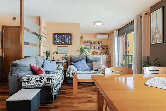 Piso de 3 habitaciones con balcón, 2 baños y mucha luz junto - foto 2