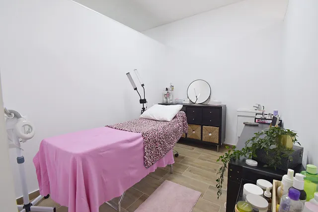 ¡Oportunidad única! Local comercial totalmente reformado en exclusiva — 12