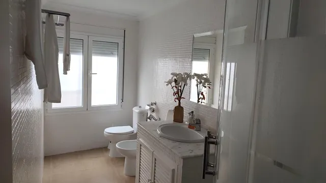 VIVIENDA DE DOS DORMITORIOS CERCA DE LA PLAYA DE LA CALETA! — 18