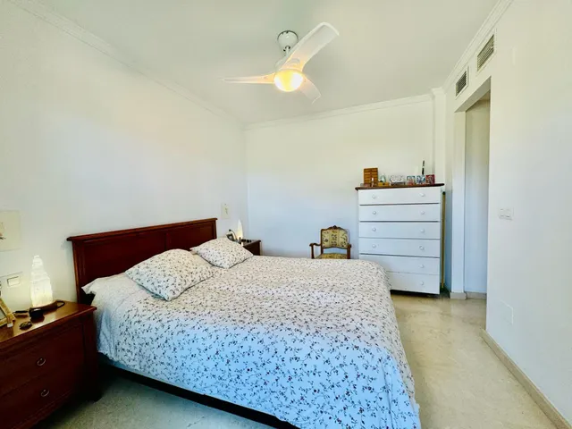 Piso en venta en Calle María de las Mercedes — 24