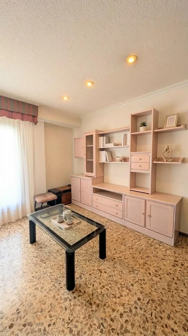 Reina victoria, junto al hiperber, 150 m2, 4 dormitorios, 2 baños, séptima planta con ascensor — 12