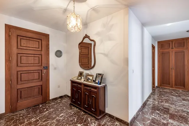 PISO EN EL CENTRO DE GUADIX — 24
