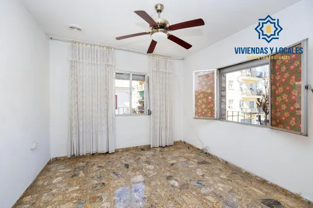 Edificio con gran potencial de desarrollo residencial en Zaidín – Granada — 27